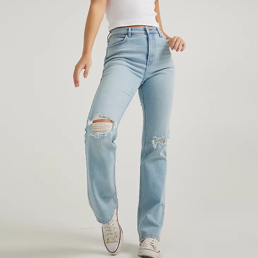 Wrangler Jeans - Picture 2 of 4